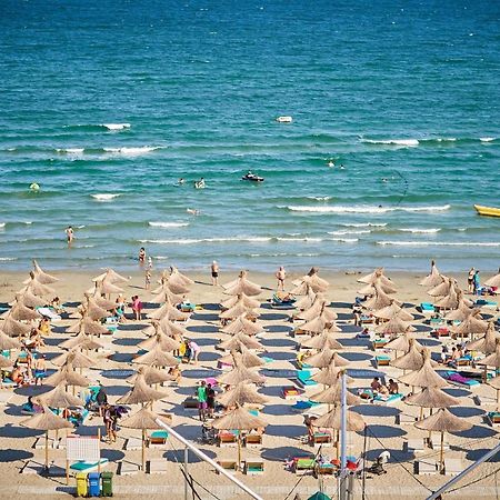 Seascape Apartment Spa N Pool Beach Resort Mamaia Ngoại thất bức ảnh