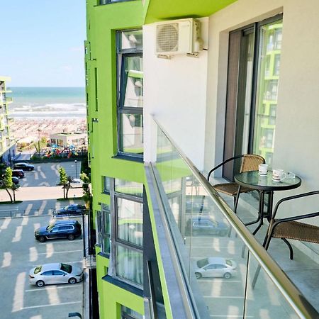 Seascape Apartment Spa N Pool Beach Resort Mamaia Ngoại thất bức ảnh