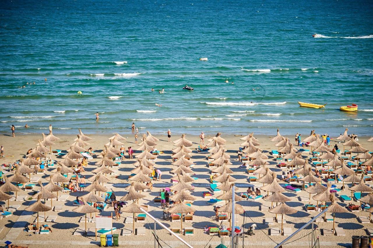 Seascape Apartment Spa N Pool Beach Resort Mamaia Ngoại thất bức ảnh