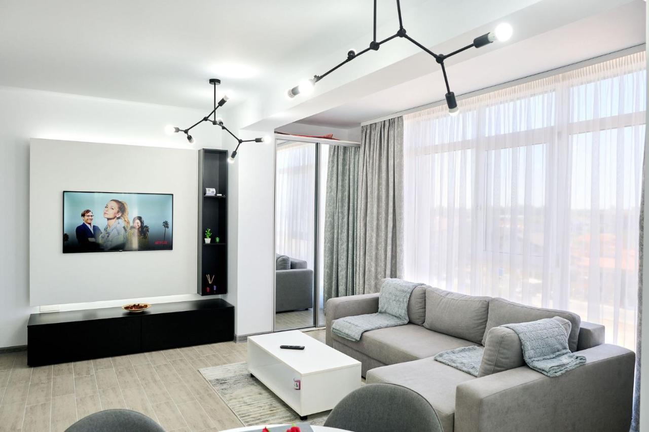 Seascape Apartment Spa N Pool Beach Resort Mamaia Ngoại thất bức ảnh