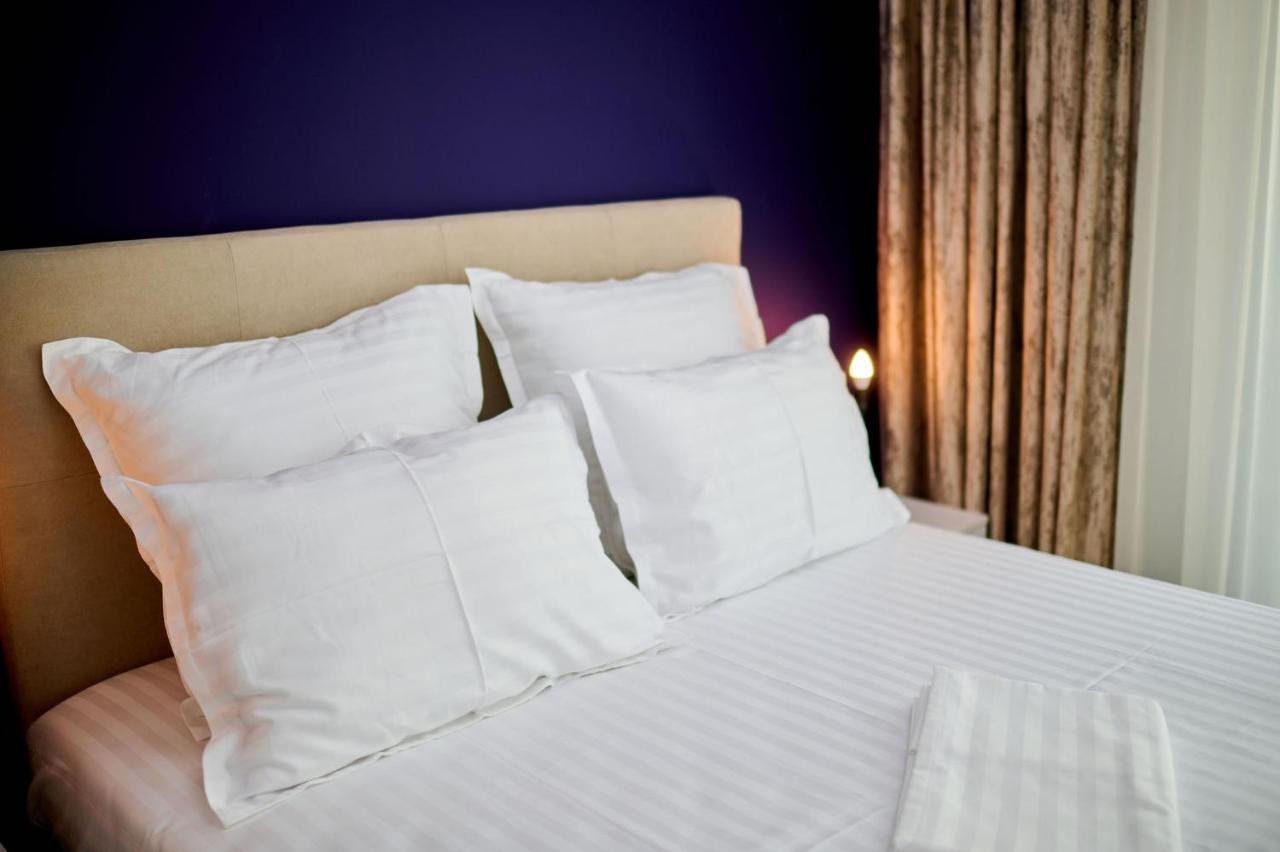 Seascape Apartment Spa N Pool Beach Resort Mamaia Ngoại thất bức ảnh