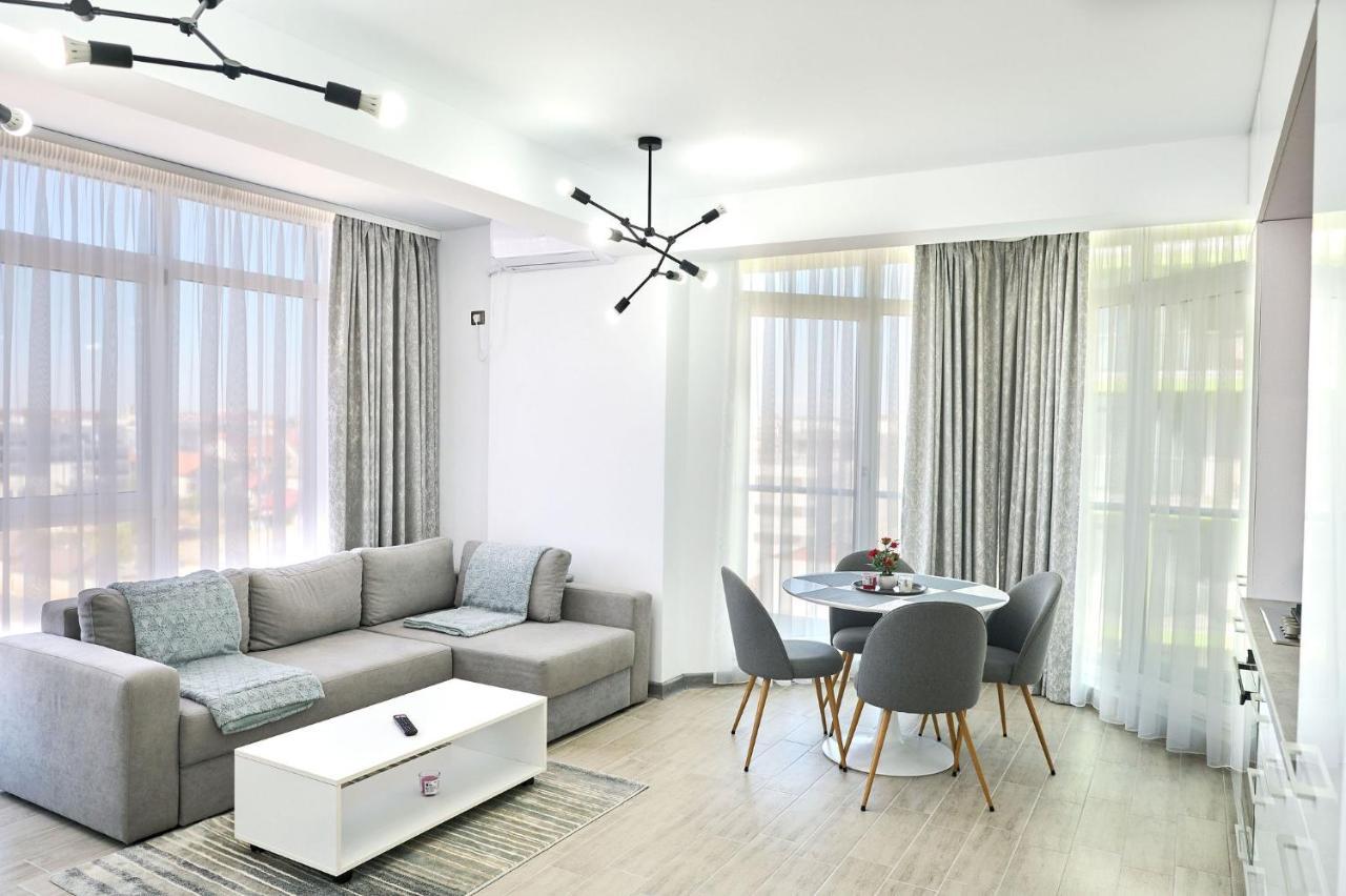 Seascape Apartment Spa N Pool Beach Resort Mamaia Ngoại thất bức ảnh