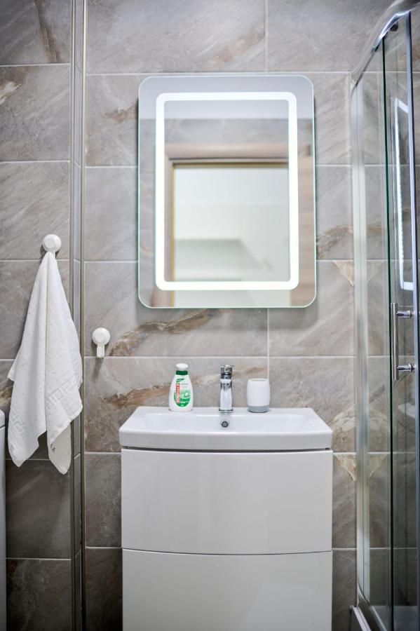 Seascape Apartment Spa N Pool Beach Resort Mamaia Ngoại thất bức ảnh