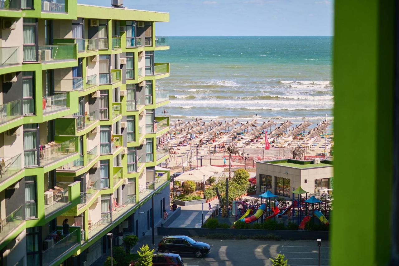 Seascape Apartment Spa N Pool Beach Resort Mamaia Ngoại thất bức ảnh