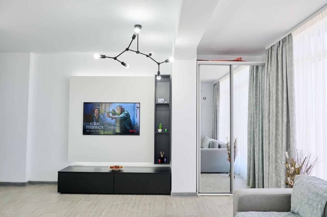 Seascape Apartment Spa N Pool Beach Resort Mamaia Ngoại thất bức ảnh
