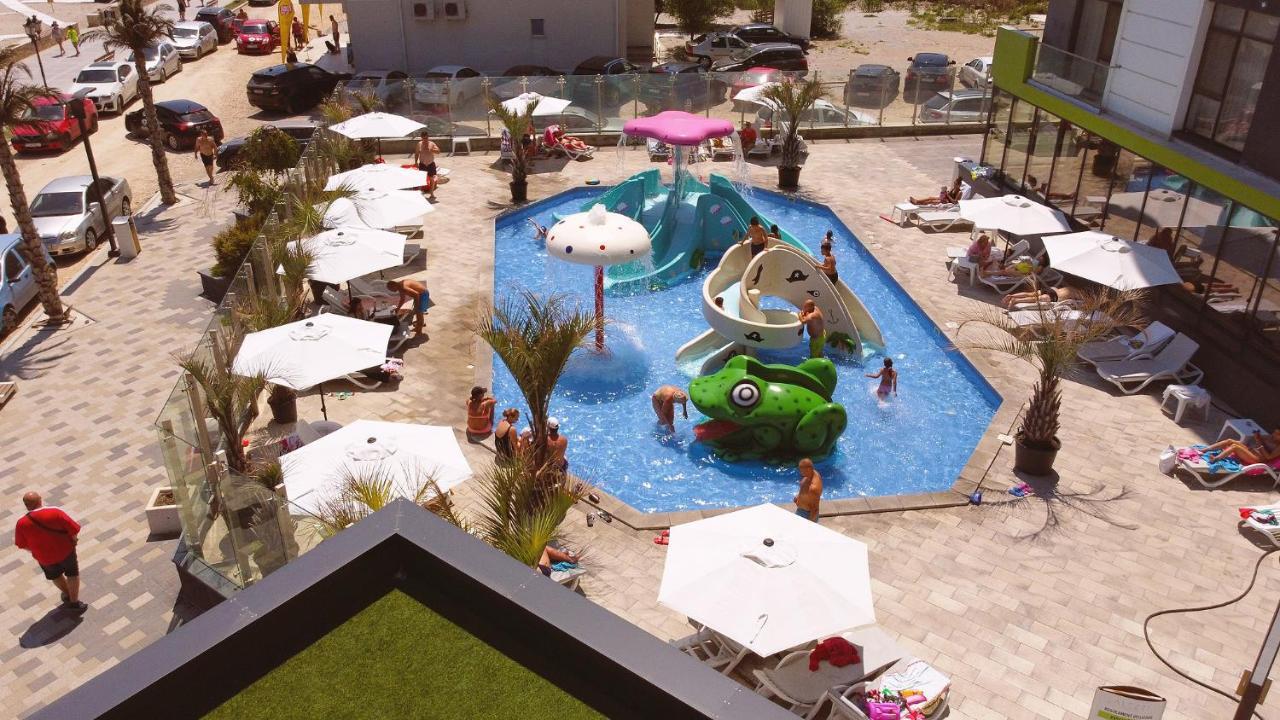 Seascape Apartment Spa N Pool Beach Resort Mamaia Ngoại thất bức ảnh